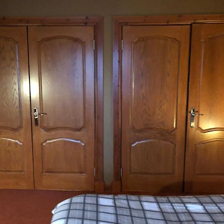 Tranquil Accommodation In A Great Location. Lanark Extérieur photo