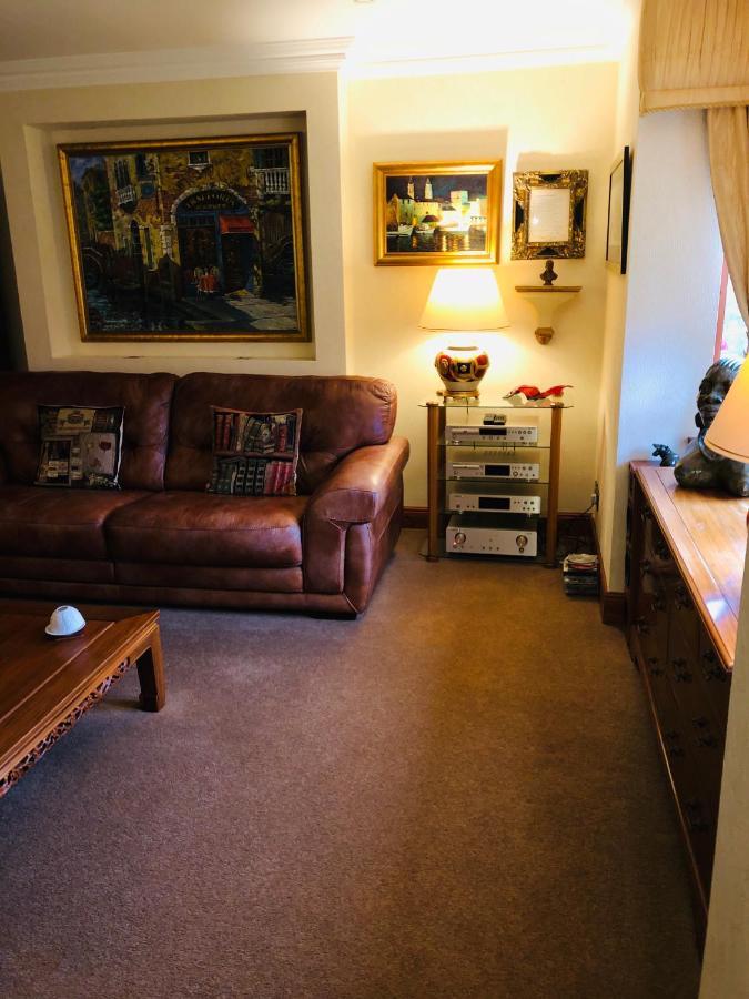 Tranquil Accommodation In A Great Location. Lanark Extérieur photo